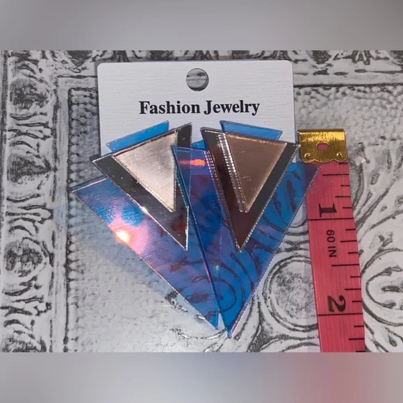 ⏬Triangle Shaped Funky Fun Far-out Earrings- Geometric and Colorful ⏫ - Picture 8 of 10
